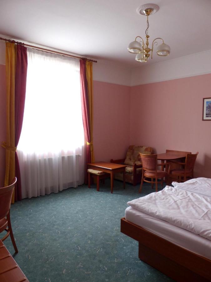 Penzion Harmonie Chodov  Bagian luar foto